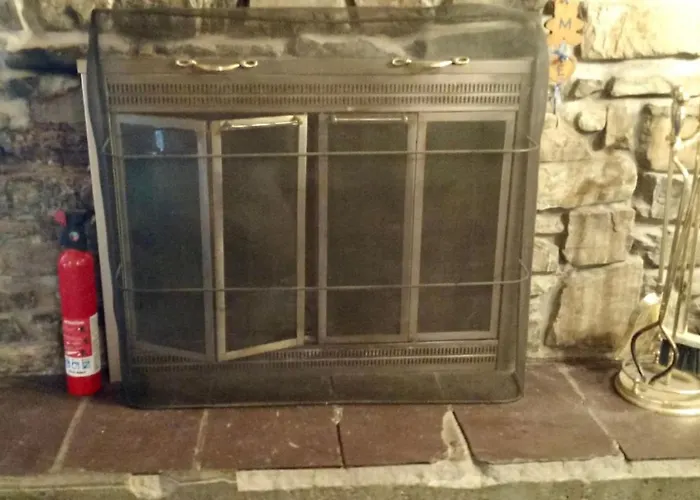 Historic Big Mountain Chalet Upper